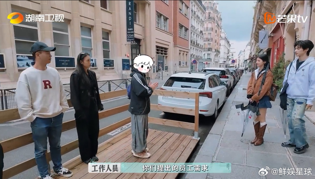颜安[超话]颜安在外数钱偷感十足 别人数钱是日常，颜安赵昭仪数钱是“谍战任务”！