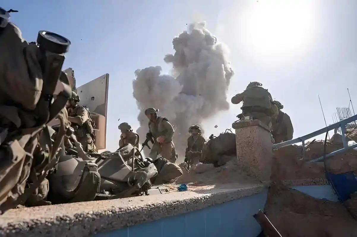 中东多线告急！以黎交火未停，多国表态立场，美军老旧战机紧急“续命”


中东局势