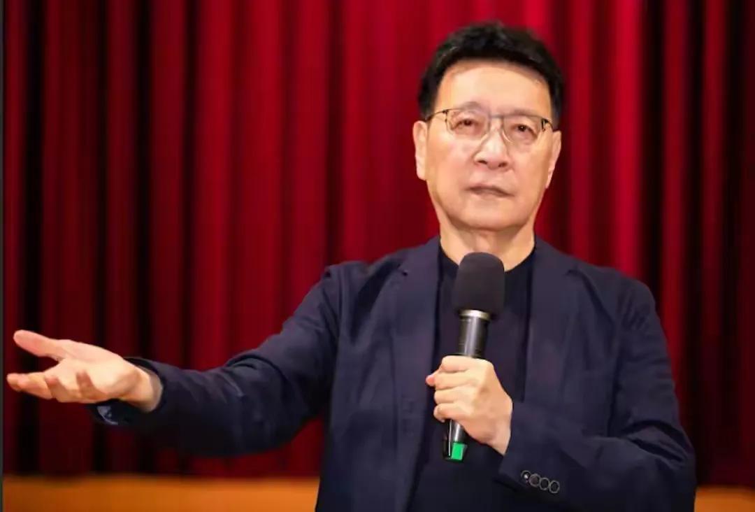 4月30日，台湾资深媒体人，国民党籍赵少康说：如果国民党有种就利用和民众党在立法