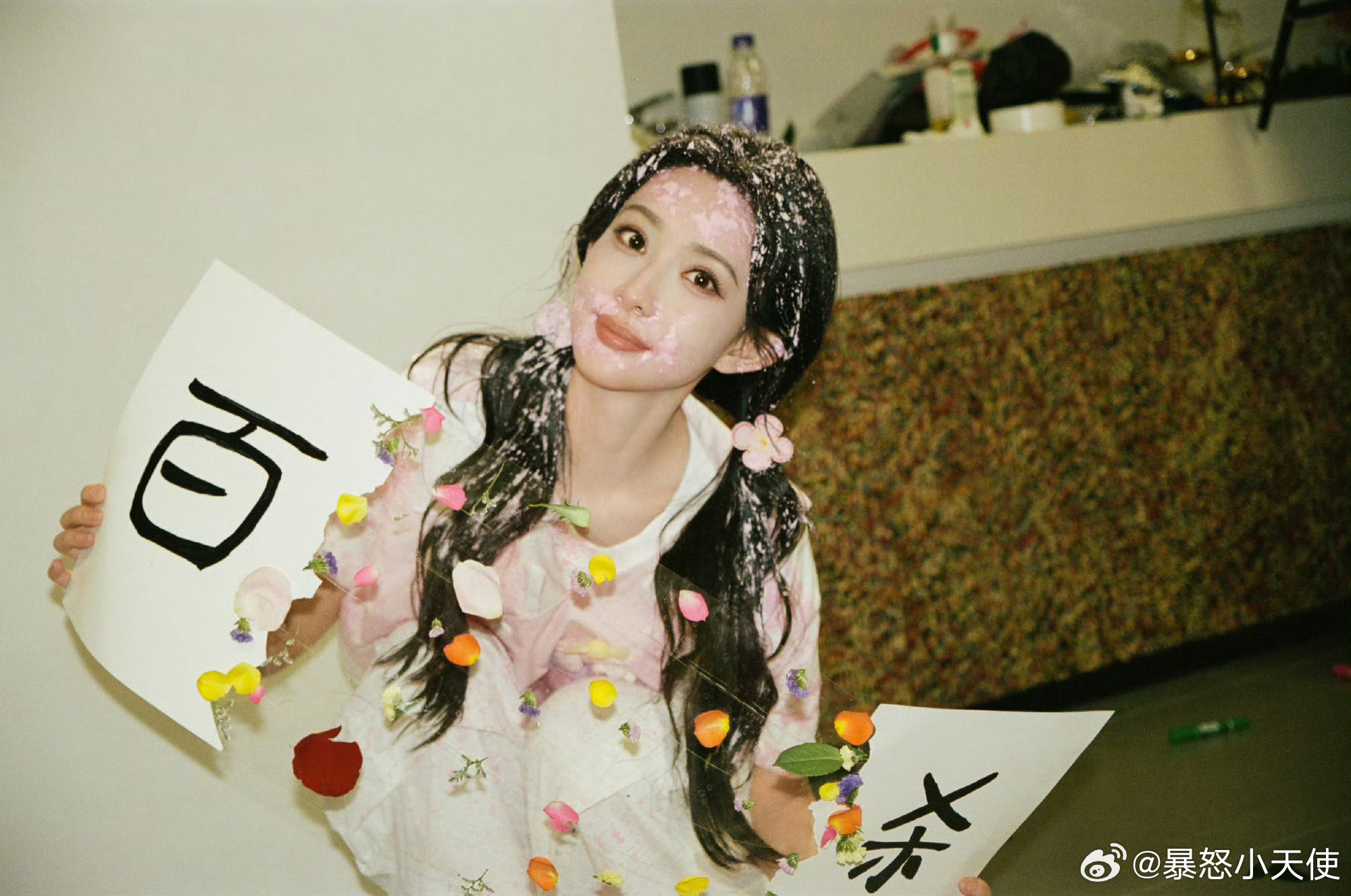 好六下期是孟子义常驻首期 孟子义终于“名正言顺”地常驻了，看她预告片里玩得那么嗨
