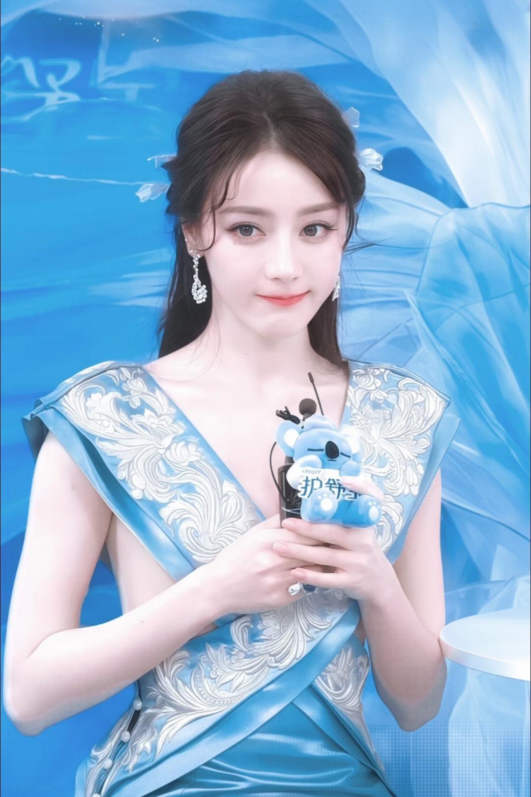全世界最适合人鱼塑的女孩出现了……今天这个造型又让我幻视人鱼公主🧜🏻♀️🫧