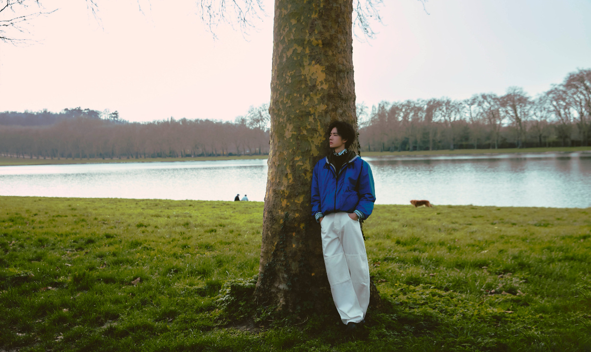 王一博的巴黎之行，共赏春色。审美很好，叙事感强构图和画面处理相当不错时装周巴黎时