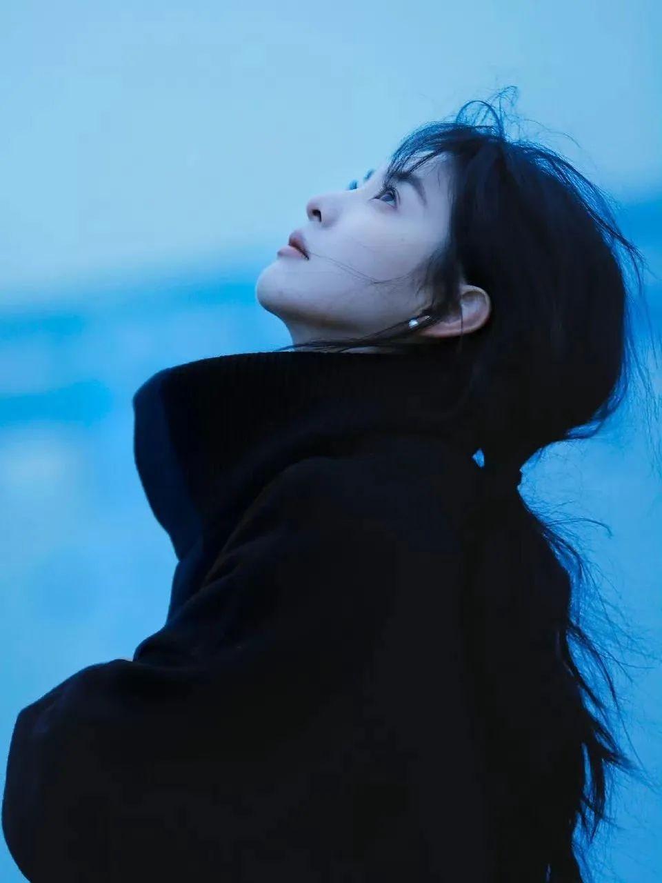 什么样的女人算自然美
见多了千篇一律的网红流水线脸，现在反而觉得那种不用浓妆加持