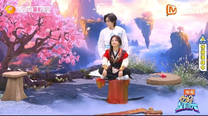 汪铎也是演上冰雪奇缘艾莎了你好星期六被汪铎的艾莎狠狠圈粉了！他的演绎既有原版的经