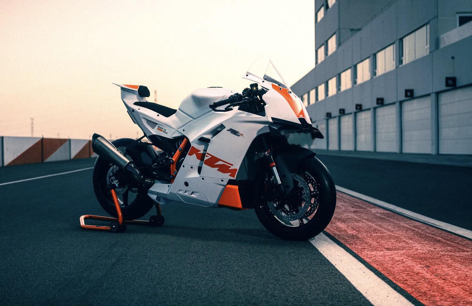 车市热门[超话] 2026 KTM 990 RC R Track 赛道版 ​​​