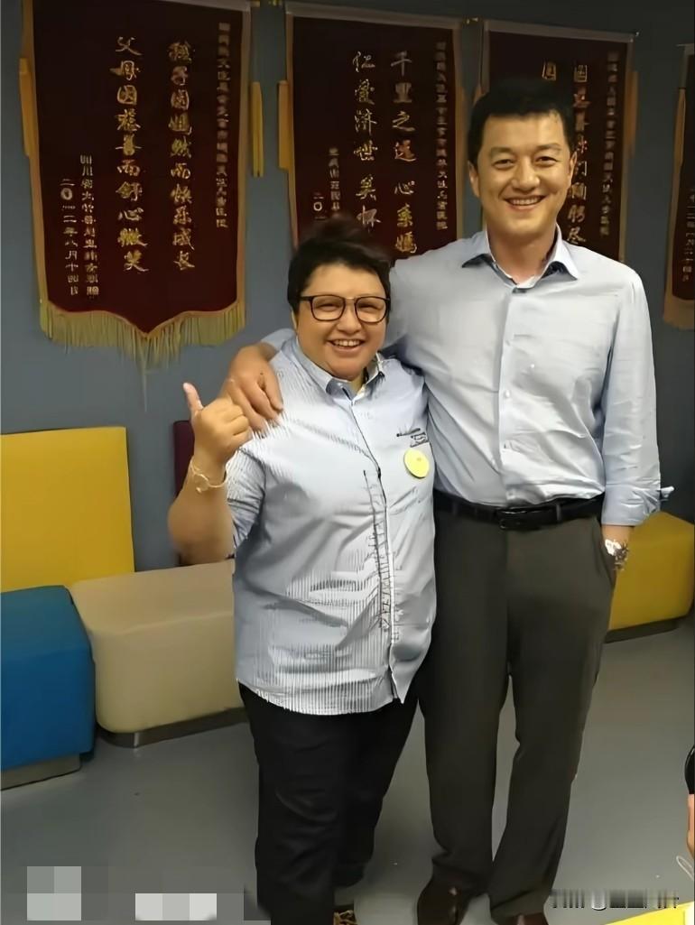 只有理想一样的人才是朋友，那些注定不会在一起的人，会越走越远，人世间最美的二位同