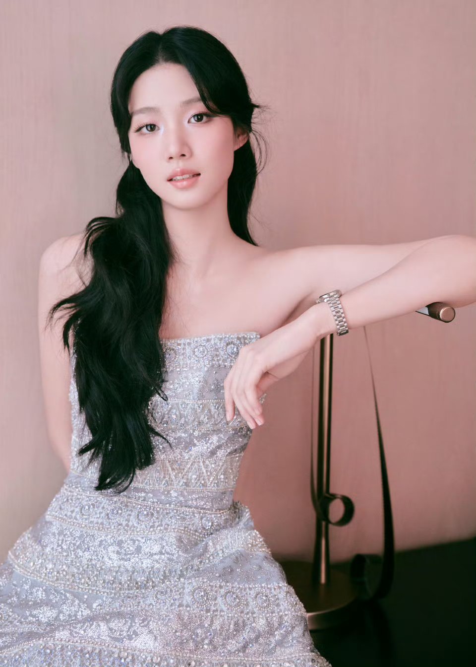 卢昱晓～～明星卢昱晓欧米茄上班明星同款 ​​​