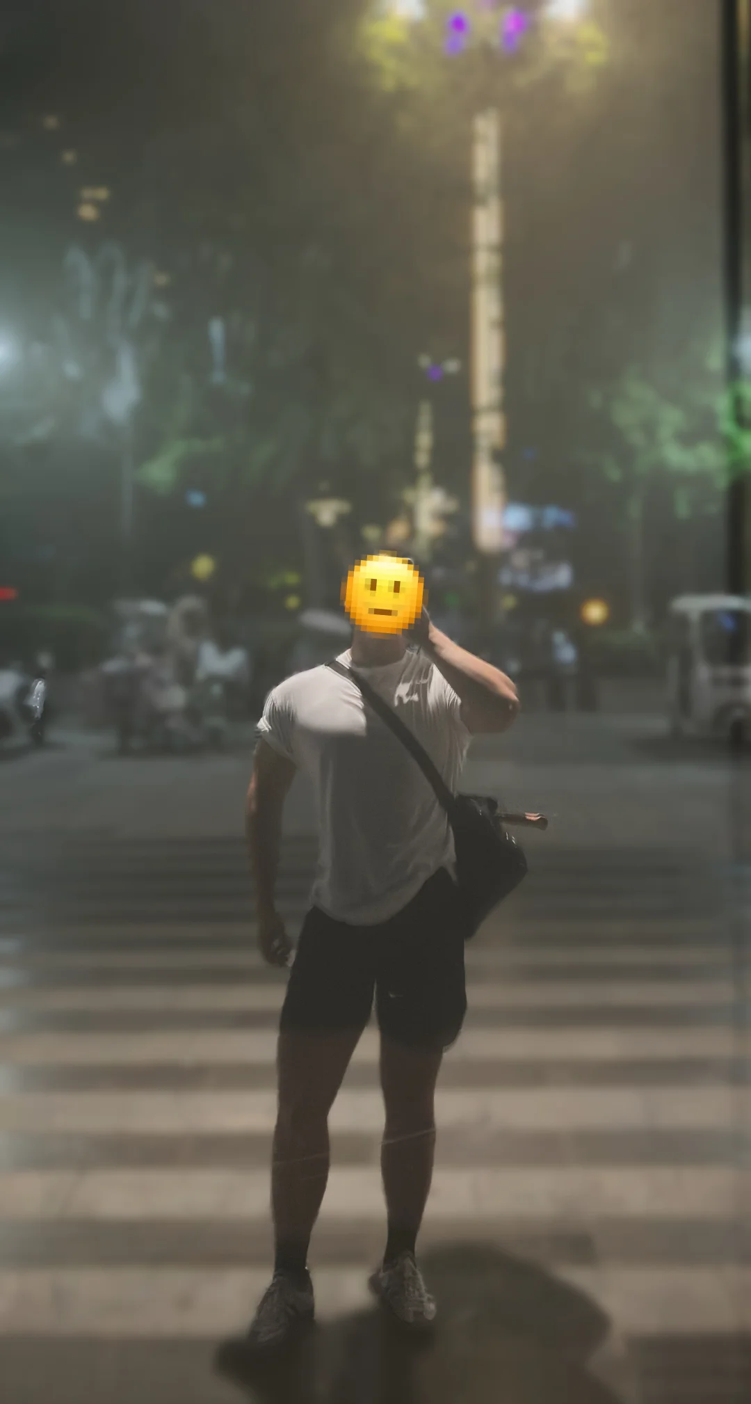 186肌肉男的最佳搭配就是白T