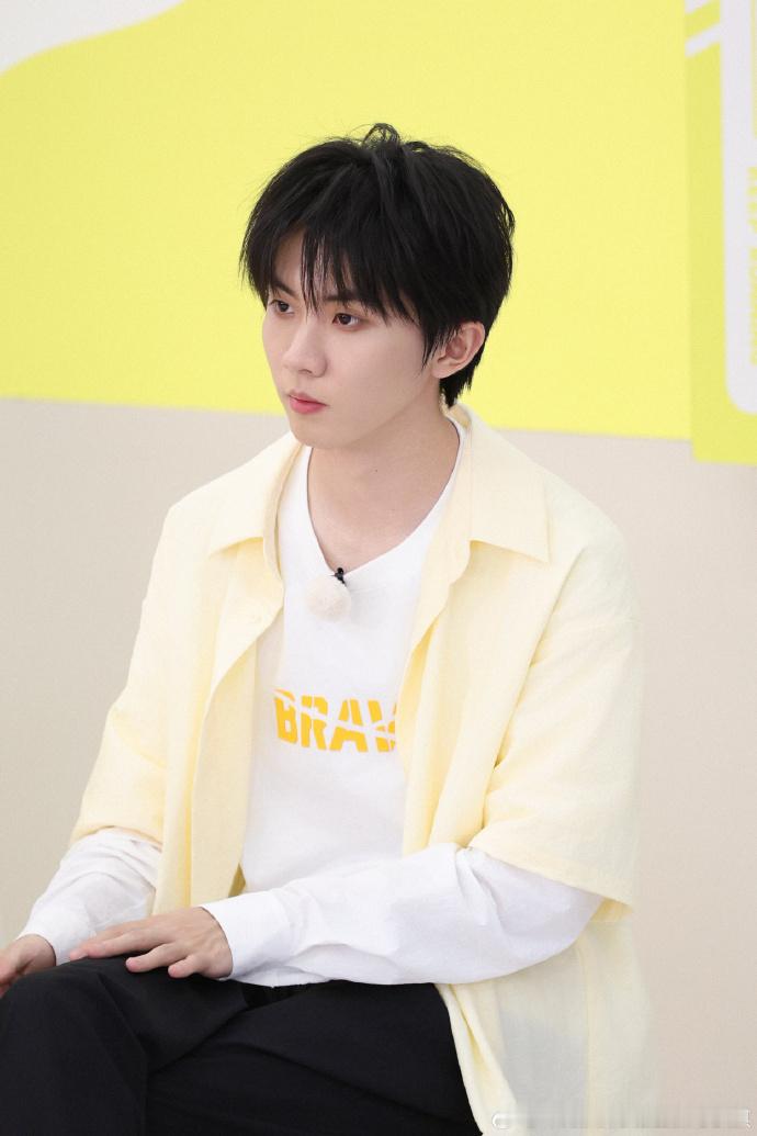 马嘉祺来跑男开发了马达技能、马嘉祺快到镜头都跟不上马嘉祺跑男解锁新技能，隐藏马达