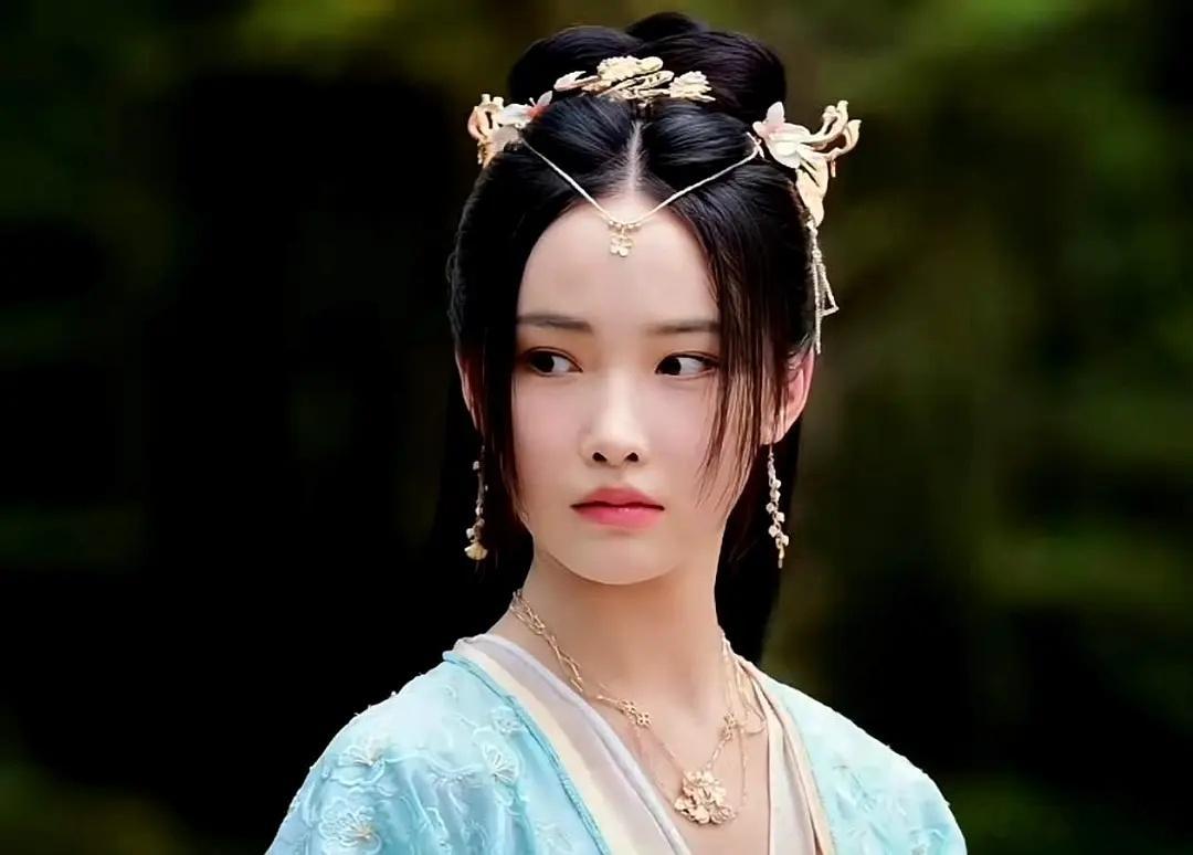 真要永拒宙飞了，你敢相信这是同一个演员？知竹拍出来那么美，宙飞拍的很难评…… 