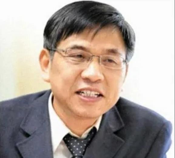 中医不灭，天理难容？”中南大学的教授张功耀发起万人签名，要求取消中医药，这是一个