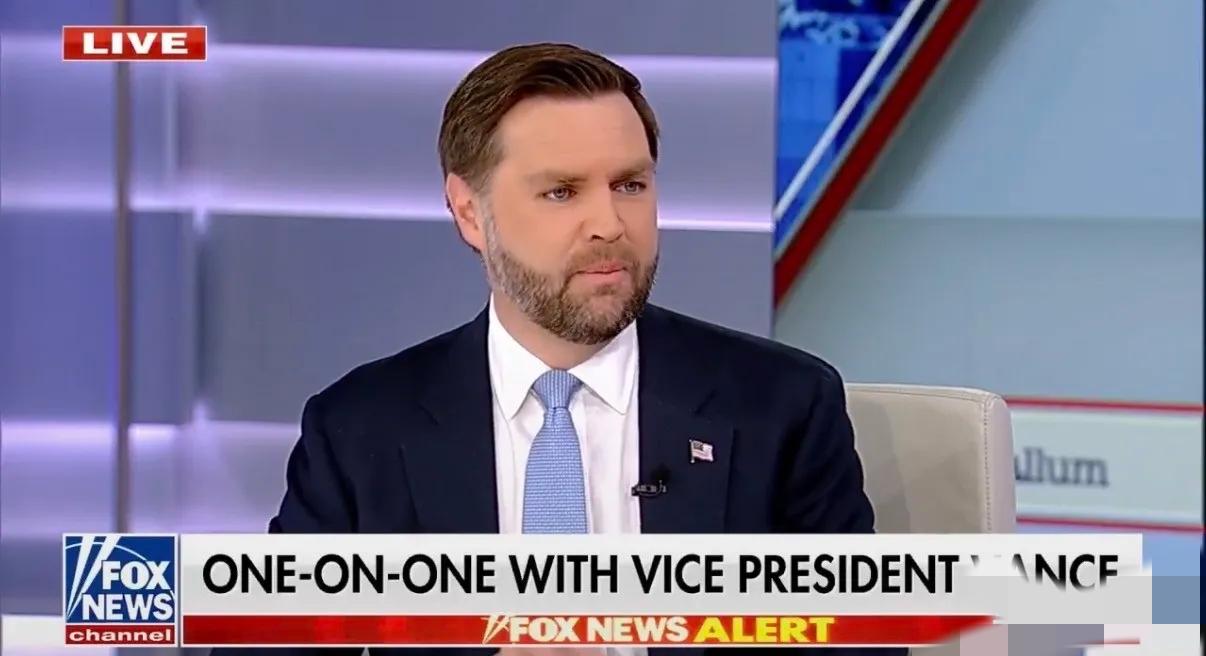 彭博社今天报道：美国国务卿马可·卢比奥曾被认为不适合“美国优先”的议程。如今，他