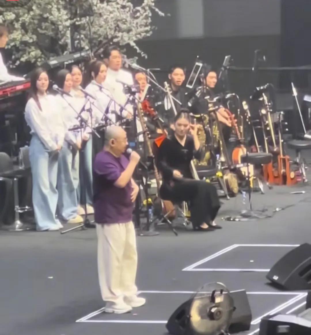 您最喜欢刀郎的哪一首歌?刀郎的歌有一个特点是曲好唱但词不好懂。比如:鸿雁于飞、秭