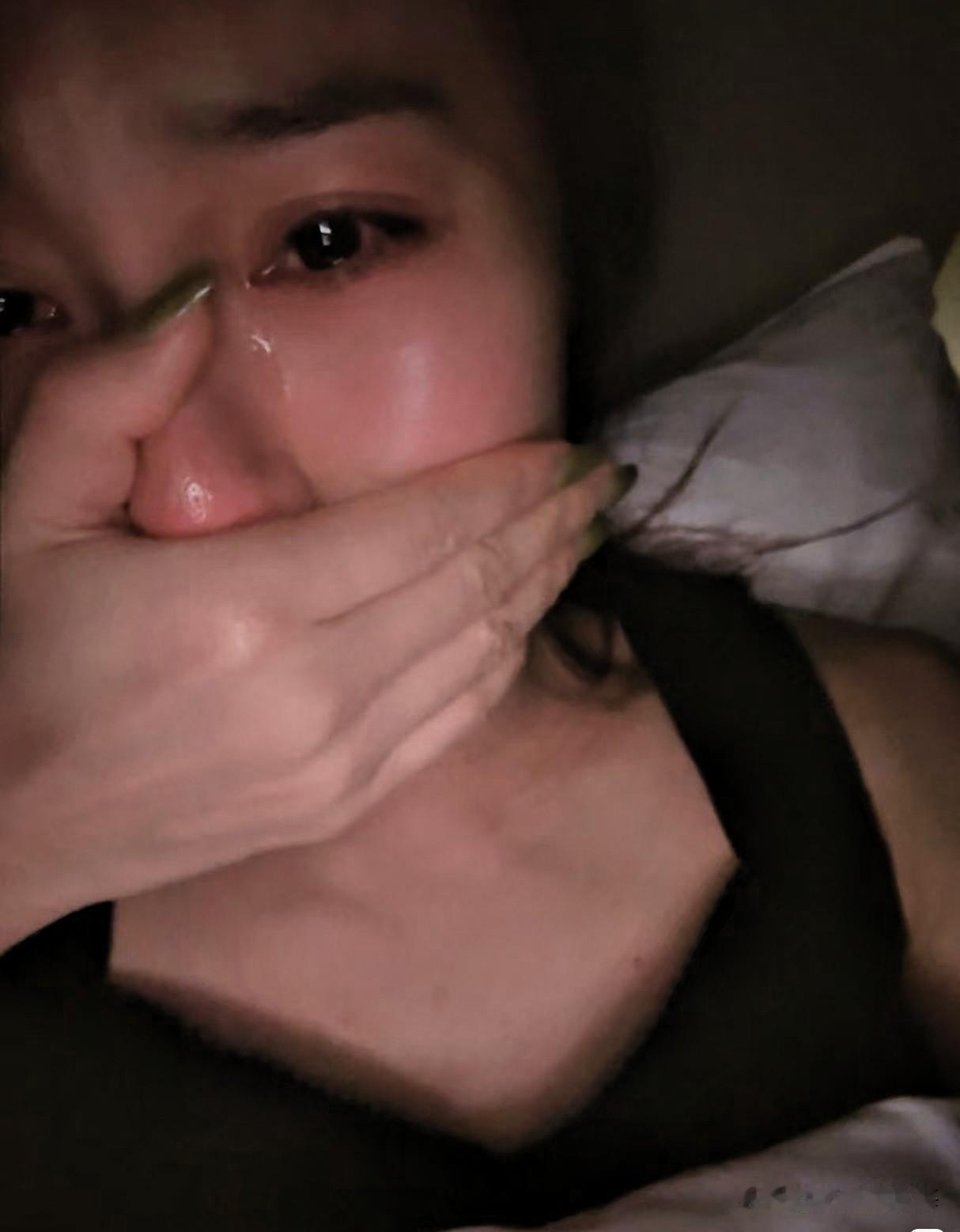 高考完男孩躺床玩手机，妈妈一个按摩动作，断送19岁少年一生

心里堵得难受，分享