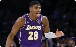 随着八村塁右小腿受伤，湖人队主力里面有3人将因伤缺阵！

1、八村塁，场均13分