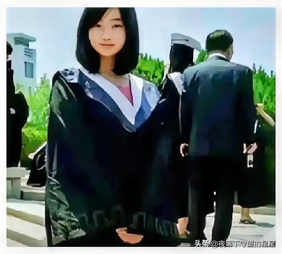 2008年，山东大学一个女孩，在睡梦中梦见佛祖慈祥的对她说：“你是我座下的童子，