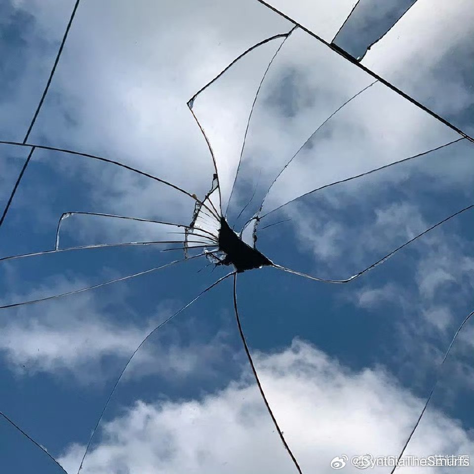 *                     点亮心的 是智慧，         