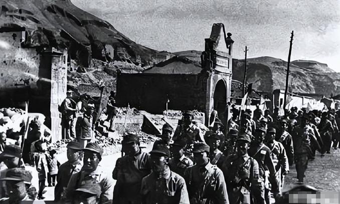 1949年，灵武在宣告解放后，宁马128军军长卢忠良见大势已去，将贺兰军军长马全