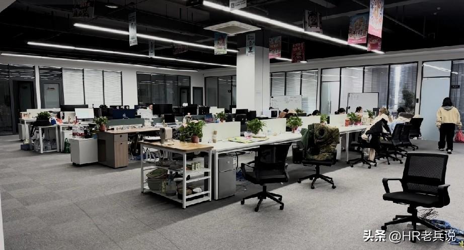 作为一个实操型hr，我的观点是就谈薪这件事而言，在劳动者处于绝对的弱势这样一个事