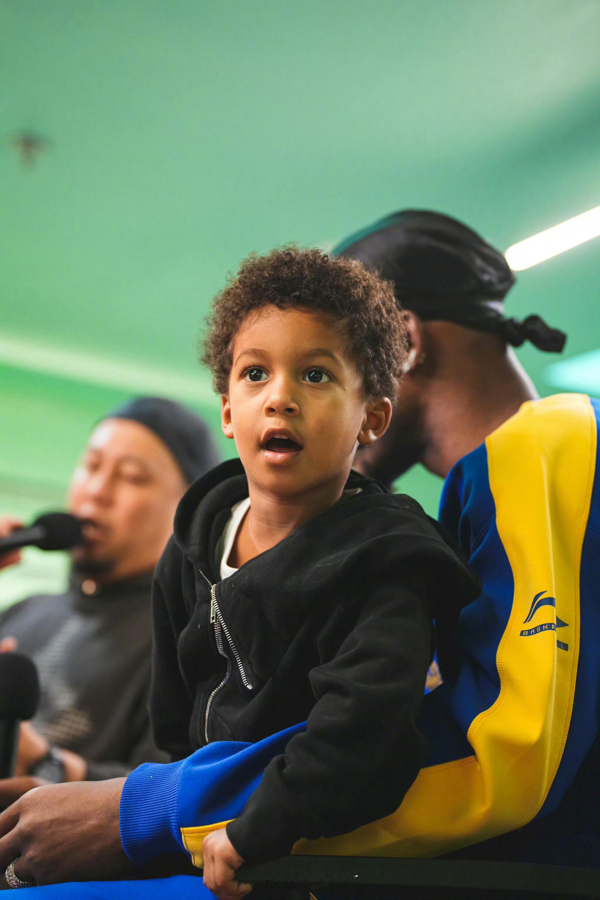 巴特勒二娃布莱恩长得很帅啊妥妥小正太一枚