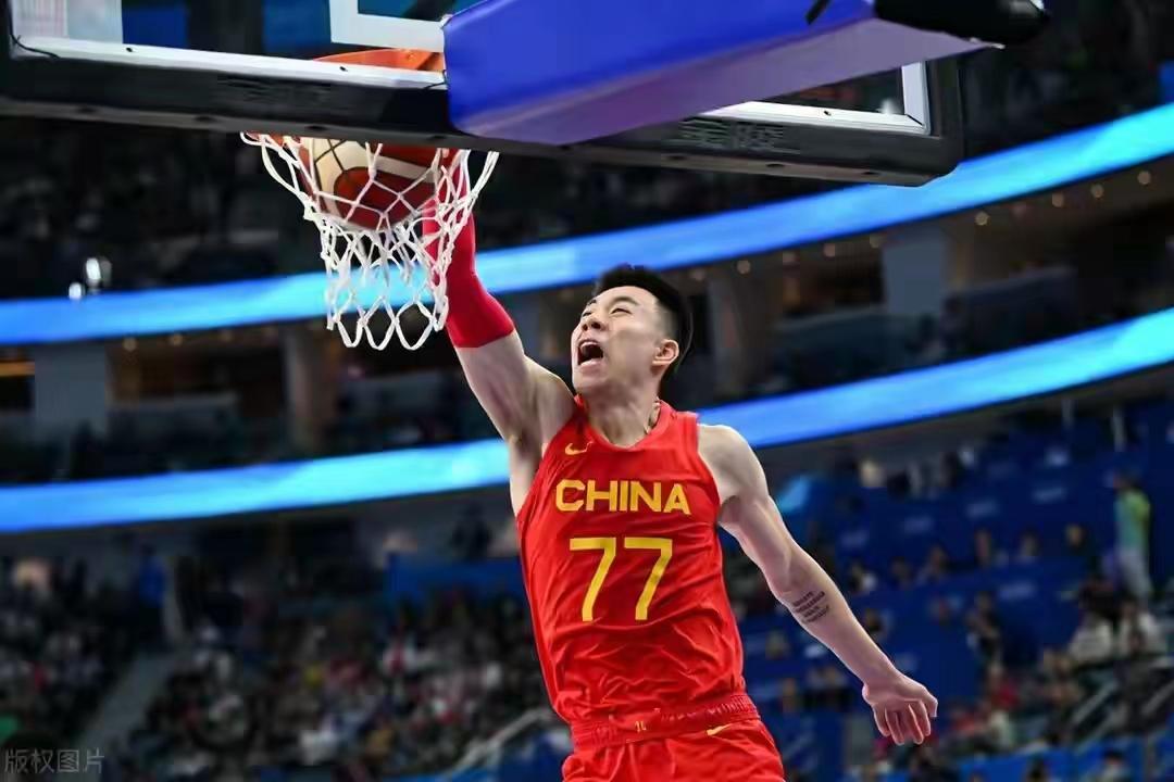 男篮即将惊艳世界，5位中国球员都有望进入NBA，一人几乎被内定
目前有五位中国球