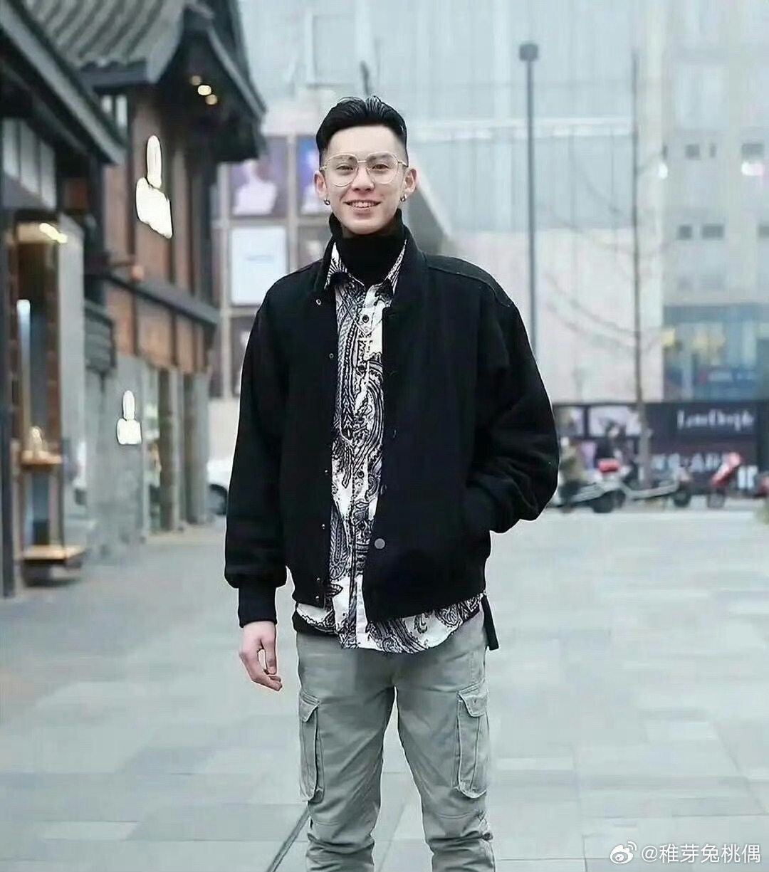 这竟然是早期的王鹤棣和肖战粉丝认出来了吗 