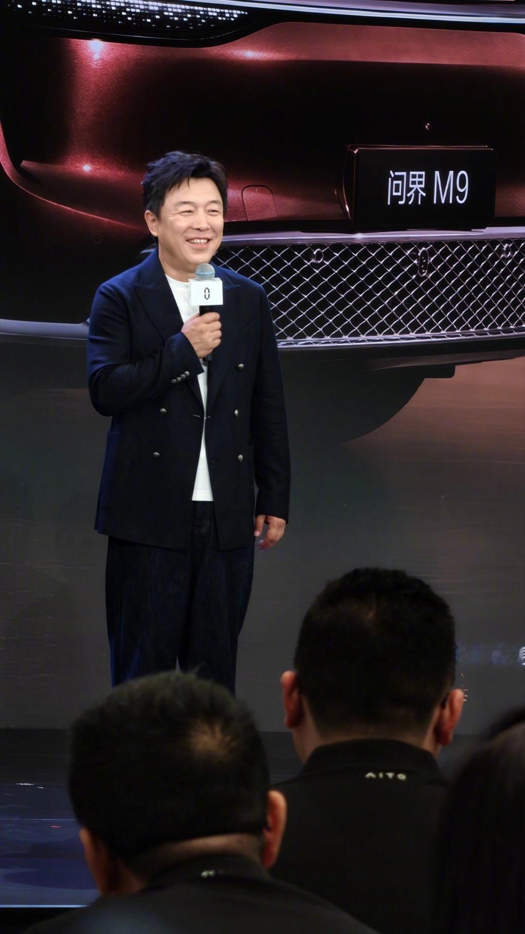 黄渤为什么换车还是选问界M9？答案藏在体验里
在全新一代问界M9首批交付现场，黄