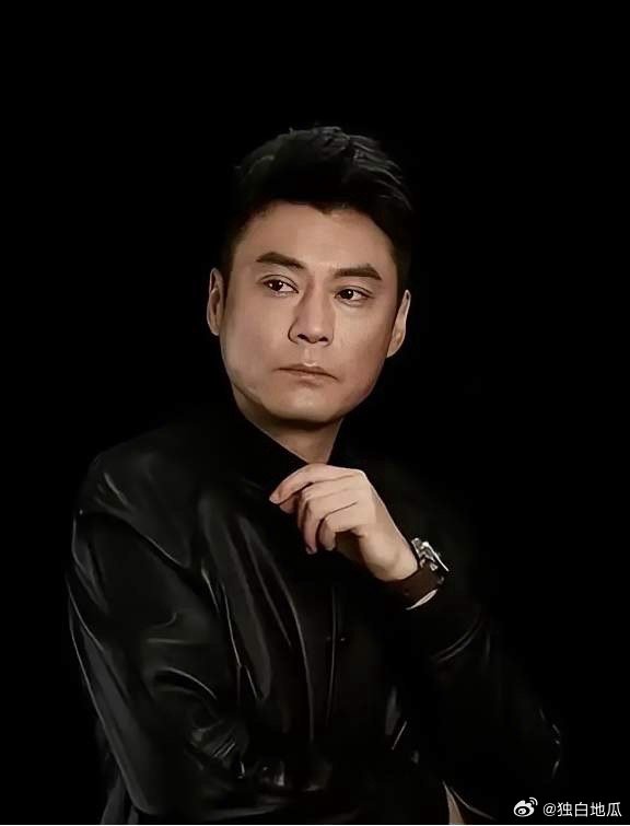 查了一下唐旭，不查不知道，查后发现他当初要是没有朱媛媛的支持和鼓励，恐怕早就改行