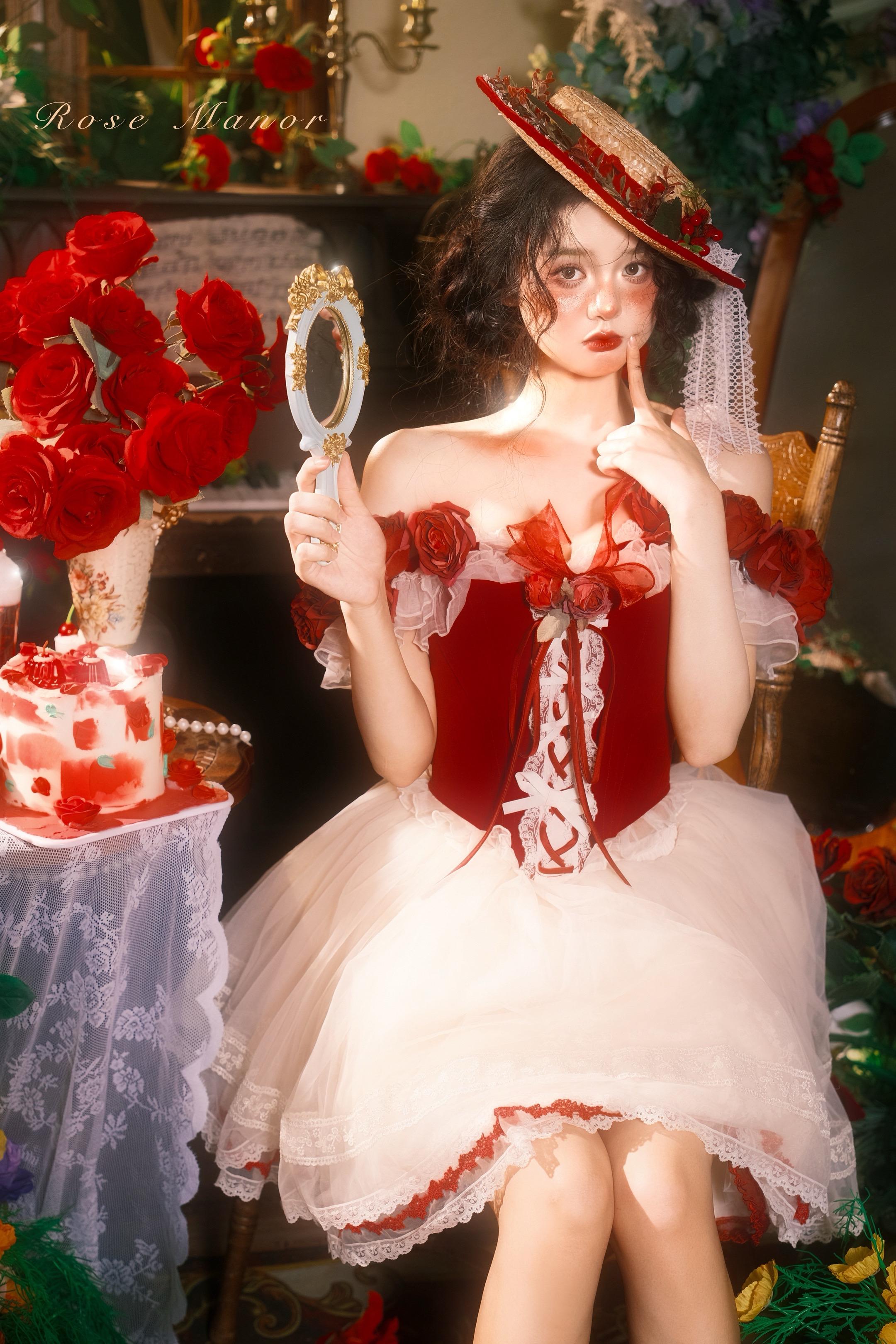 油画里的黛尔小姐🥀。