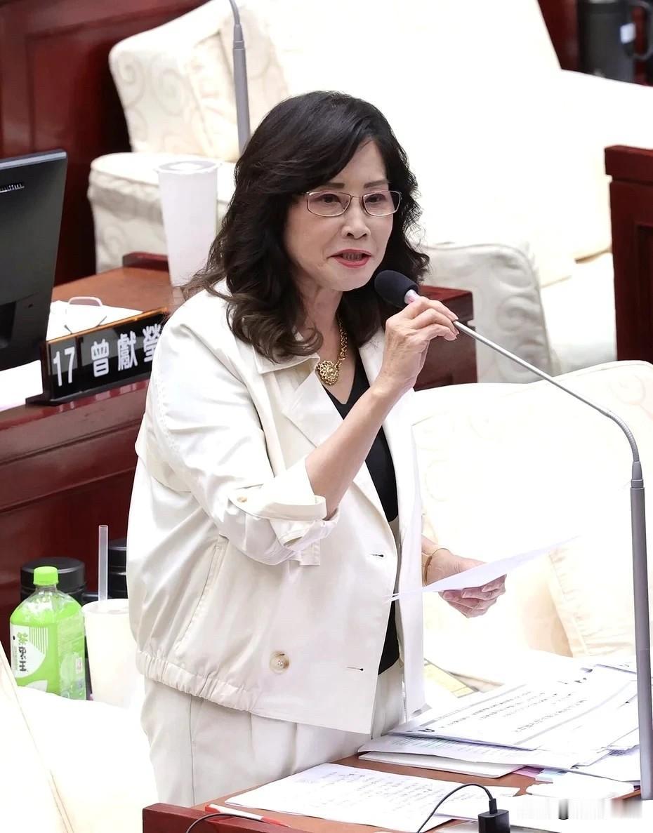 吴思瑶称看到沈伯洋民调上升快哭了 秦慧珠：唬烂！是难过得要哭了

绿委吴思瑶日前
