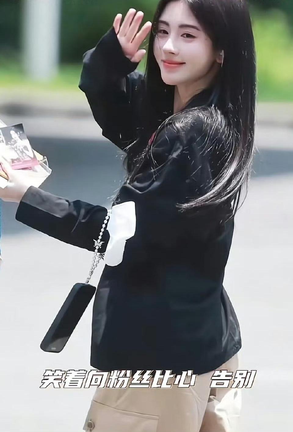 丝芭传媒这是不忍了，要对鞠婧祎下死手了。

12月18日，丝芭传媒对鞠婧祎下最后