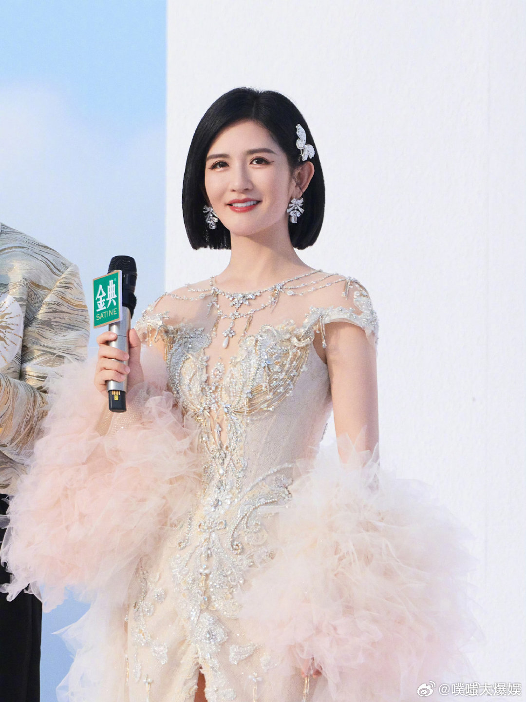 谢娜我们都是女将军勇往直前吧谢娜乘风的过程有很多需要战胜的困难乘风2025谢娜录