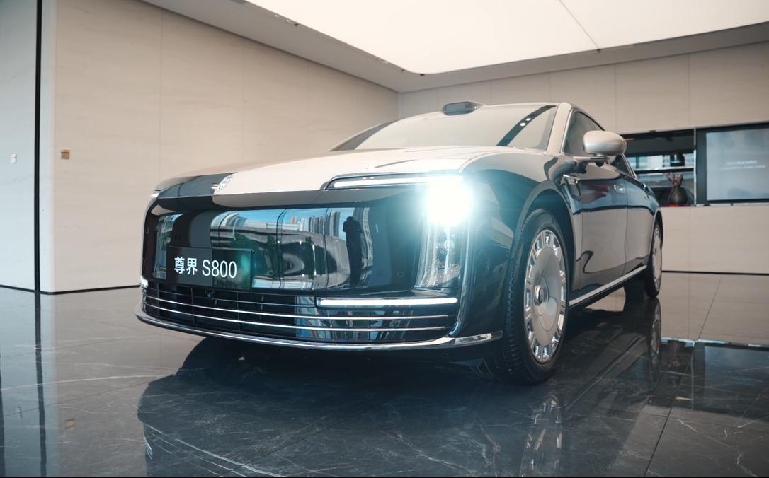 尊界S800OTA:智能升级,助力豪华体验再提升
尊界S800迎来首次OTA,多