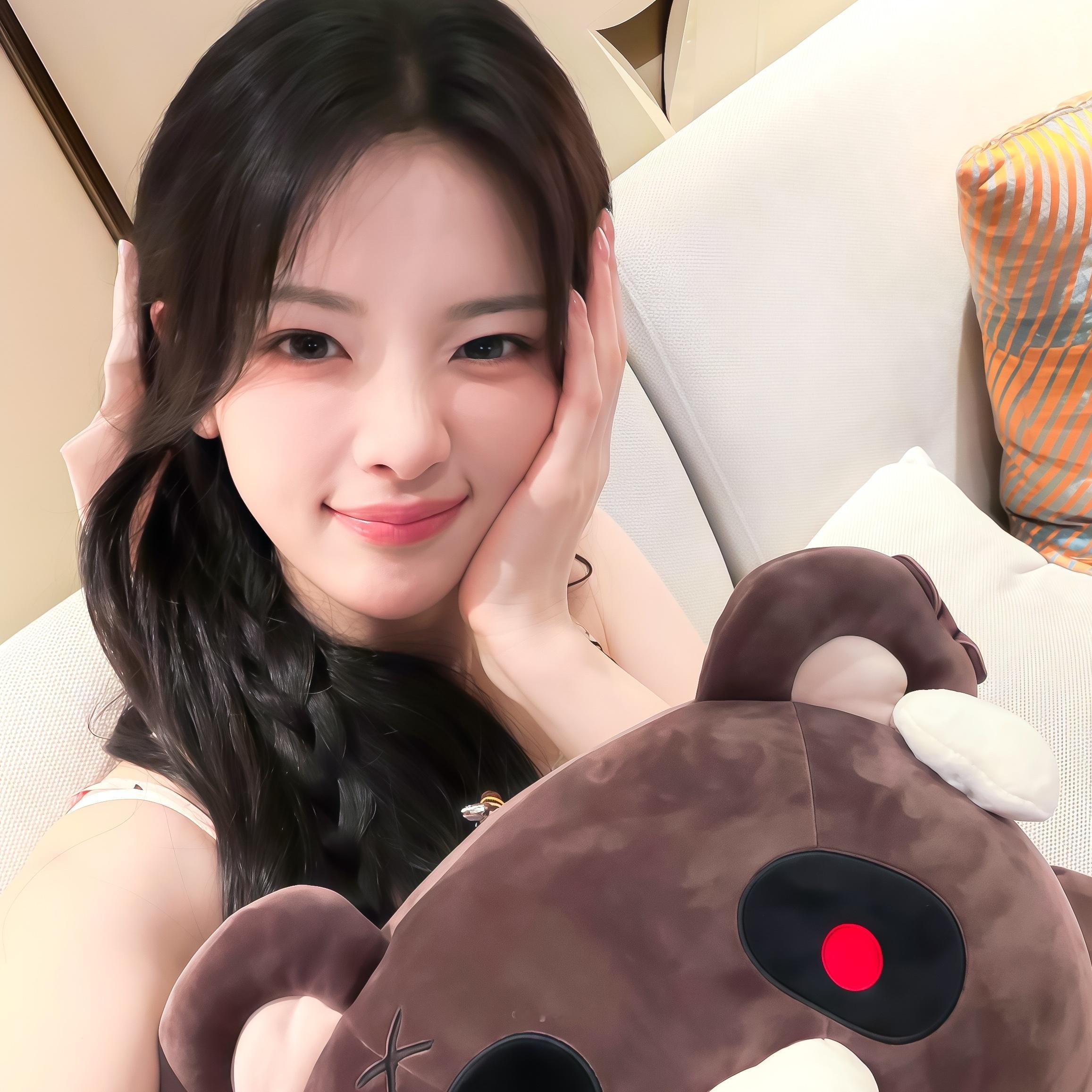 杨超越🍑🍥🎧更新头像 