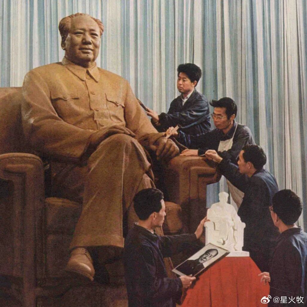 今天是毛主席逝世49周年纪念日我们从来都认为，历史如何评价毛主席，特别是我国历史
