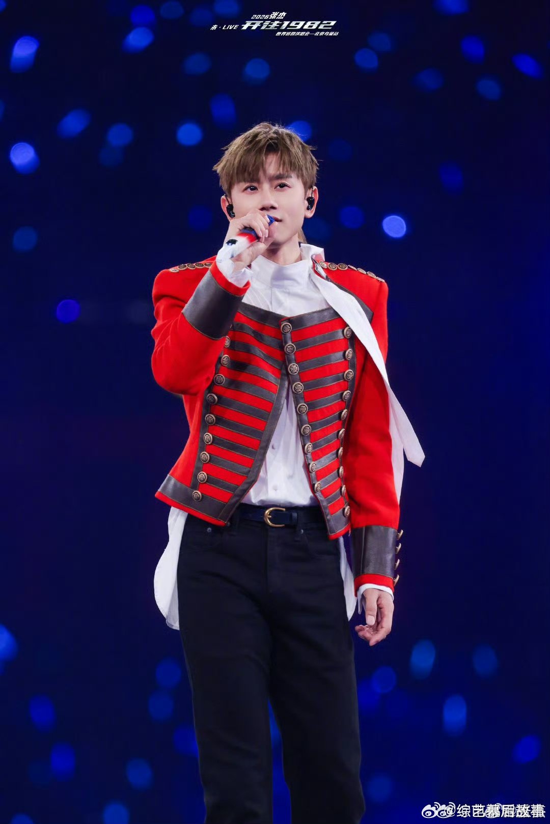 张杰鸟巢演唱会探班直播 张杰鸟巢探班直播张列车长放大招，探班直播必须搬好小板凳全