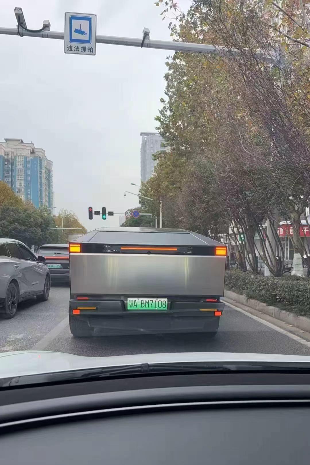 这是什么车，赛博皮卡吗？