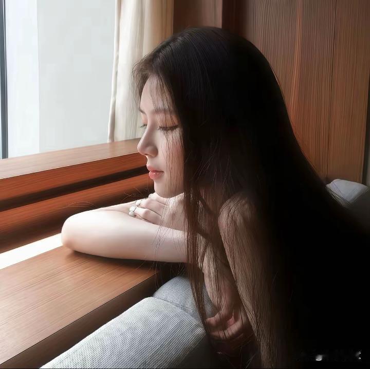 中秋节日快到了
你们家的孩子姑姑会发红包给你家小孩买月饼吃吗
昨晚我儿子大姑给我