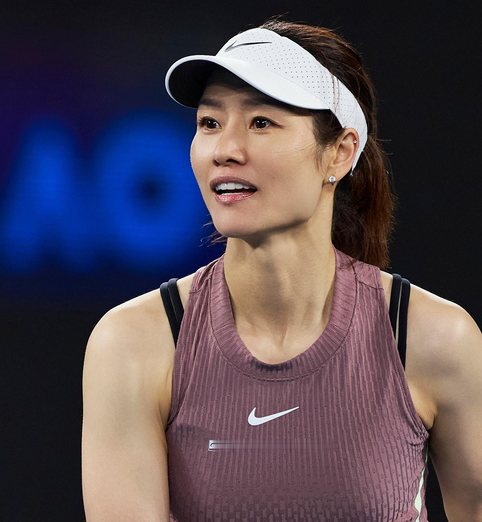 李娜在澳网元老赛的美丽画面！回看后期美图的每一帧都很有感觉！摄影：记者 李建艺拍