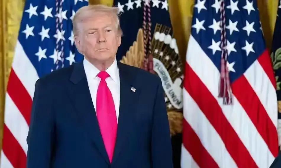 2024年的世界格局，比很多人想象得更复杂，也更微妙。
 
过去8年里，美国在多