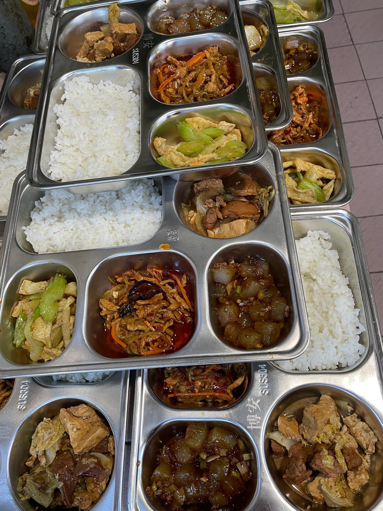 没有视频记录的一天，就拍个照片记录哈，刚发了个圈，就有人儿评论说“阿姨，好想吃你