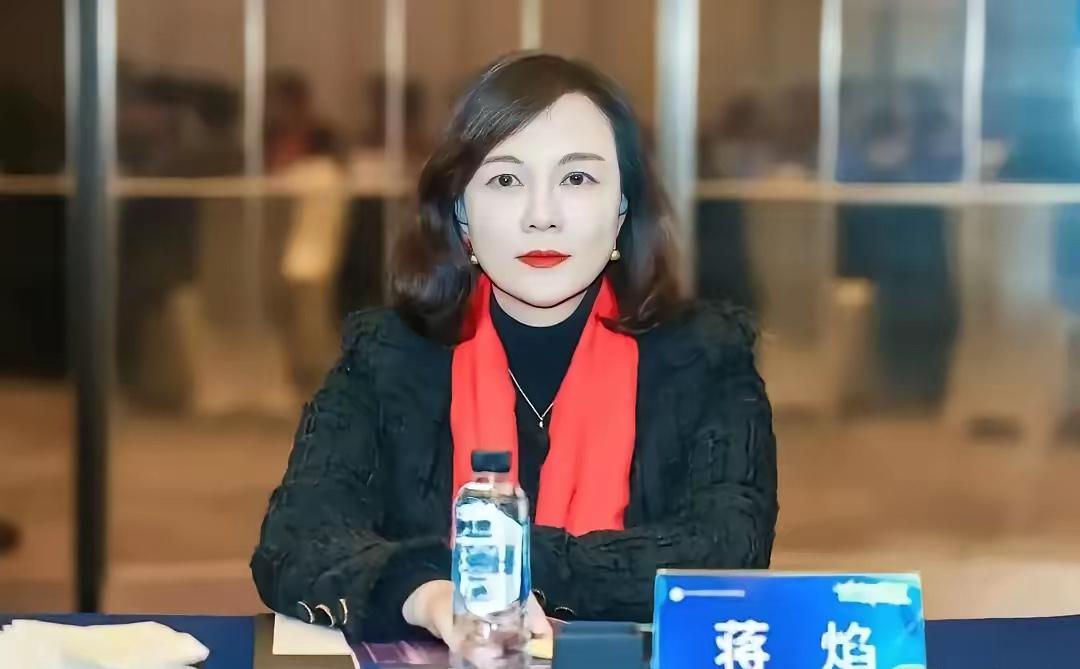 熟人对蒋焰的评价确实不是一般人
   蒋焰是酱香酒厂不可多得的人才，看她的工作履