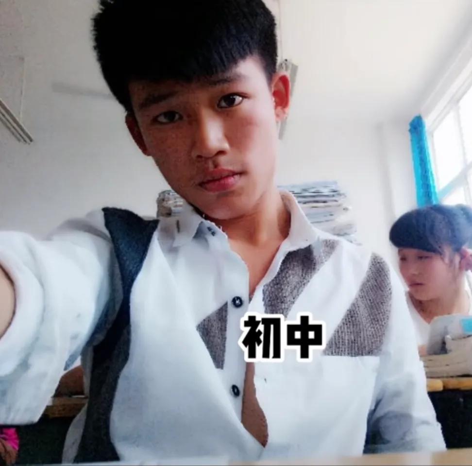 这是Al聊天机器人给我介绍的孟贺与张兰简介，笑死人了😆

孟贺和张兰都是中国武