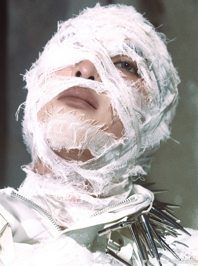 严浩翔全新概念照、严浩翔SM2新概念照严浩翔《ScaryMovieⅡ：SameF