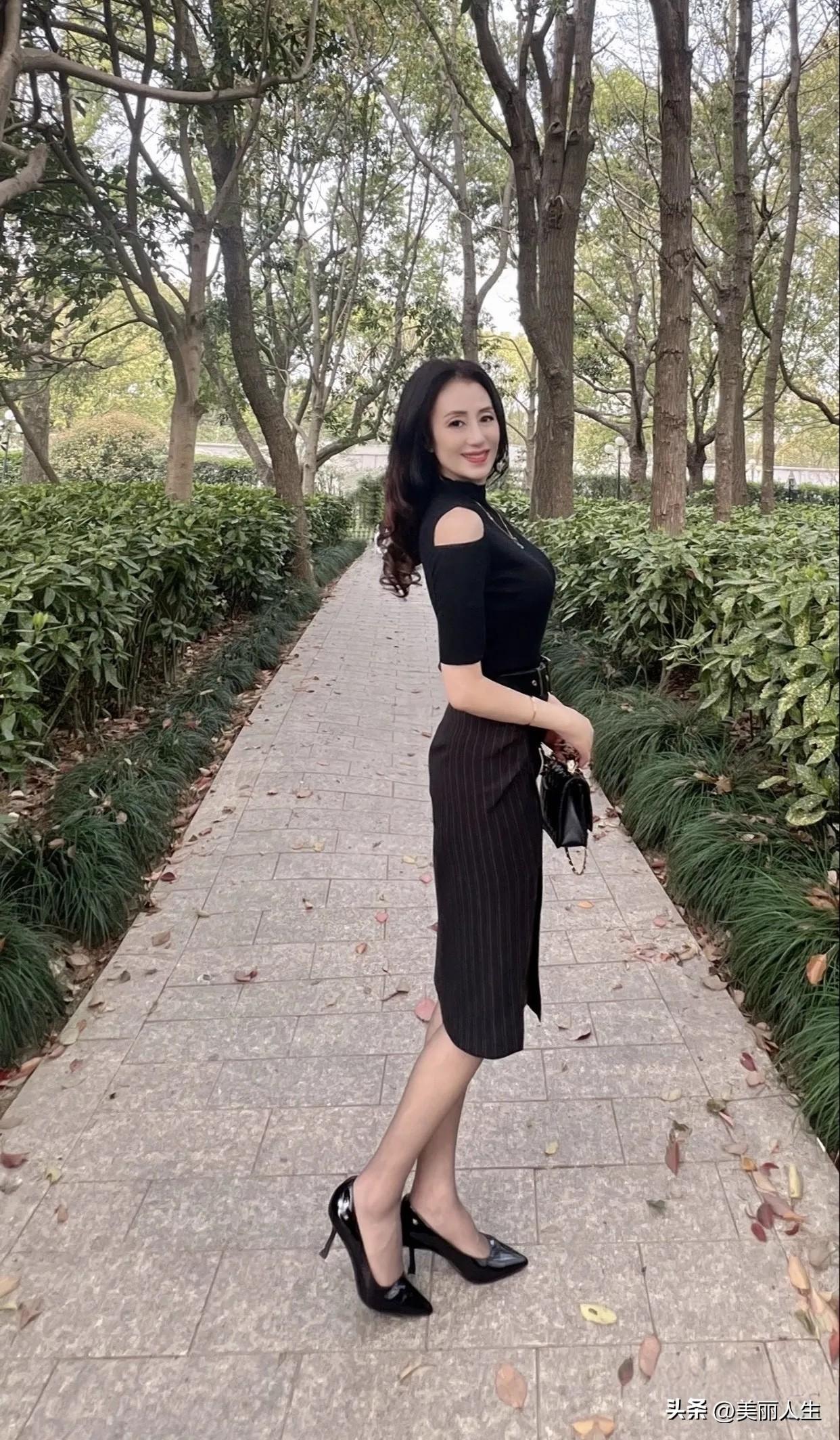 赴一场春天的花事🌸
                       目之所及，皆