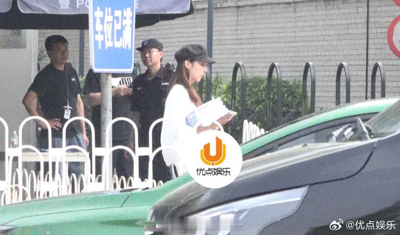 娄烨被曝涉嫌职务侵占上千万 据优点娱乐，导演娄烨被曝涉嫌职务侵占上千万。投资公司