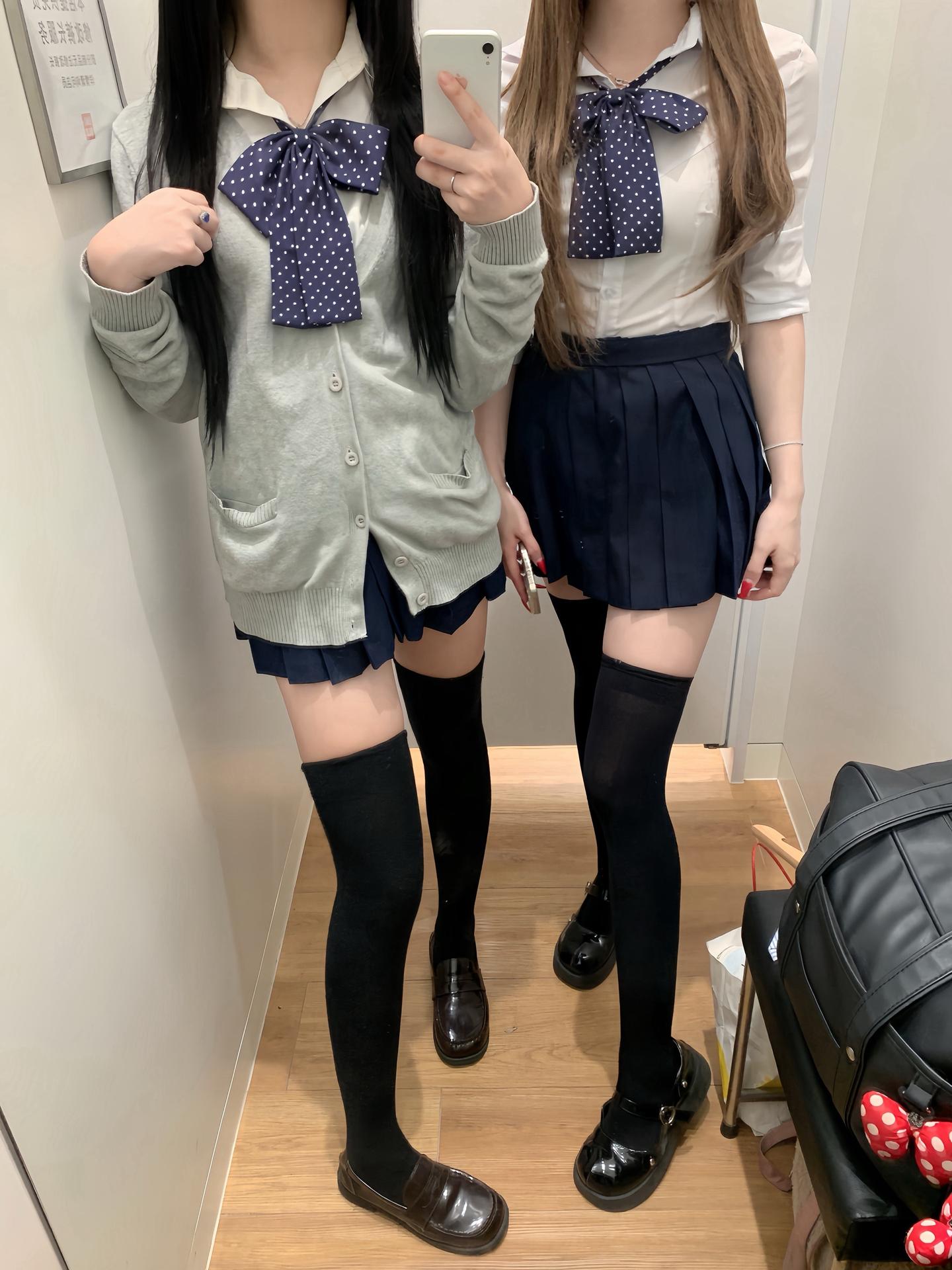 该怎么开口呢 是说天气 还是说好想你