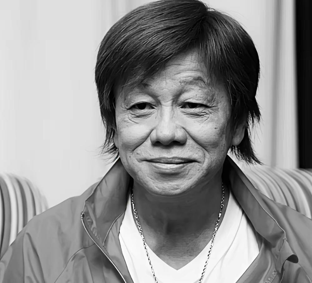 “陈真”走了………香港著名演员梁小龙今天也因病逝世，“陈真”也走了。70、80后