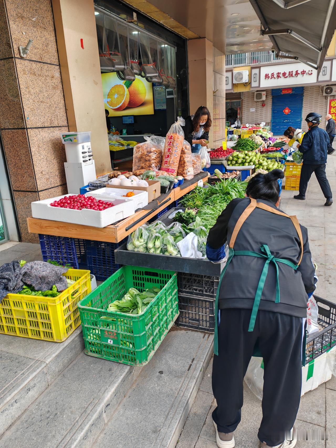 铜川市印台区的菜价高还是低啊？
        我昨天买了一些菜，土豆1.38/