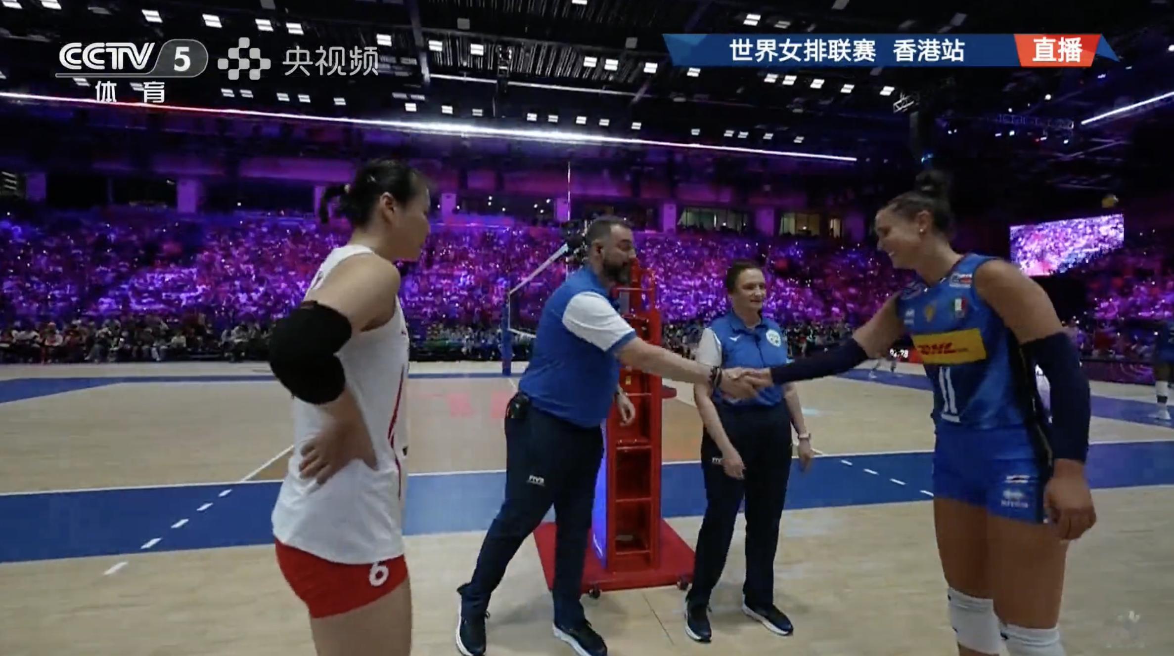 决胜局！中国女排🇨🇳 2-2 🇮🇹意大利女排【19-25、25-21、2